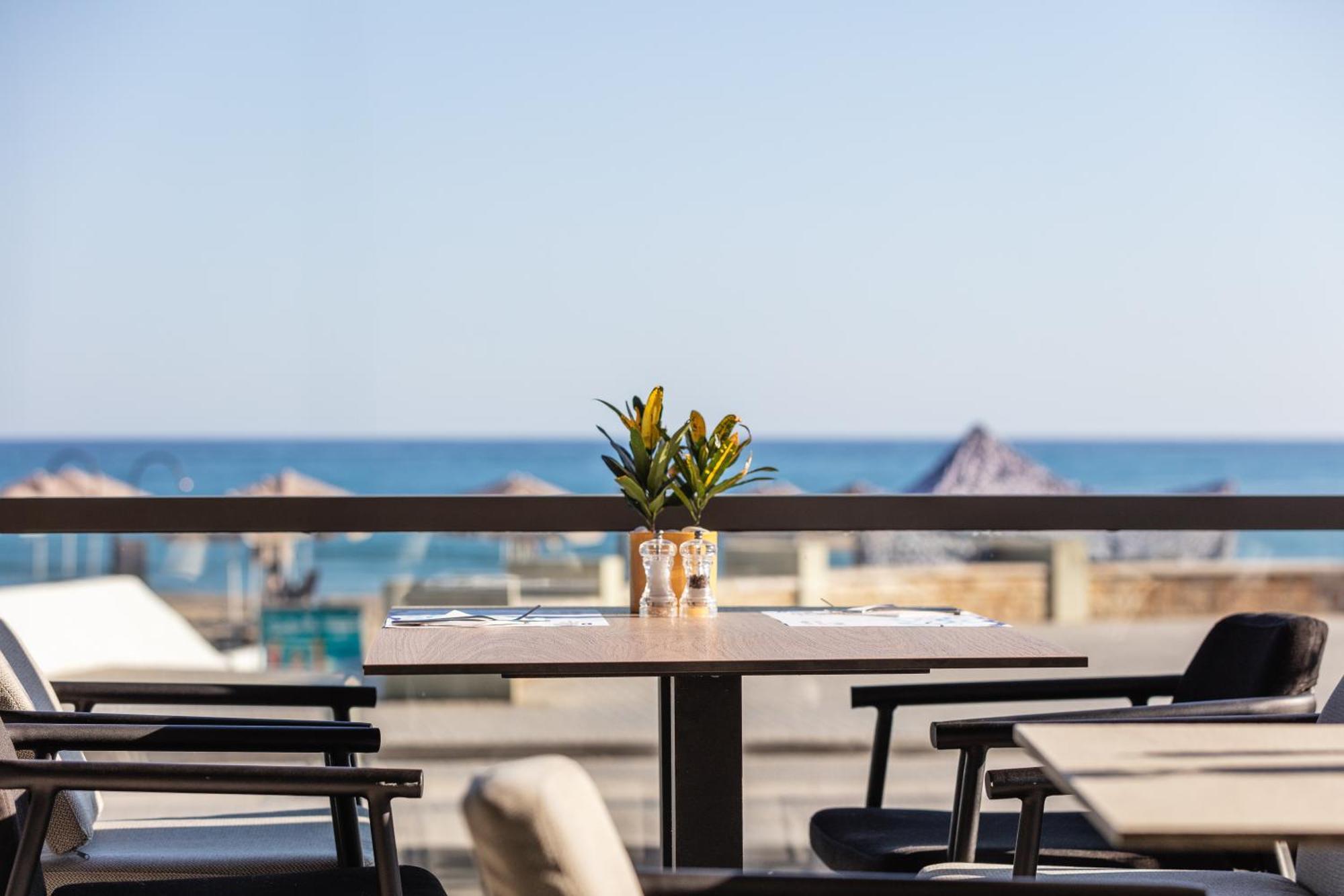 Steris Elegant Beach Hotel & Apartments レティムノ エクステリア 写真