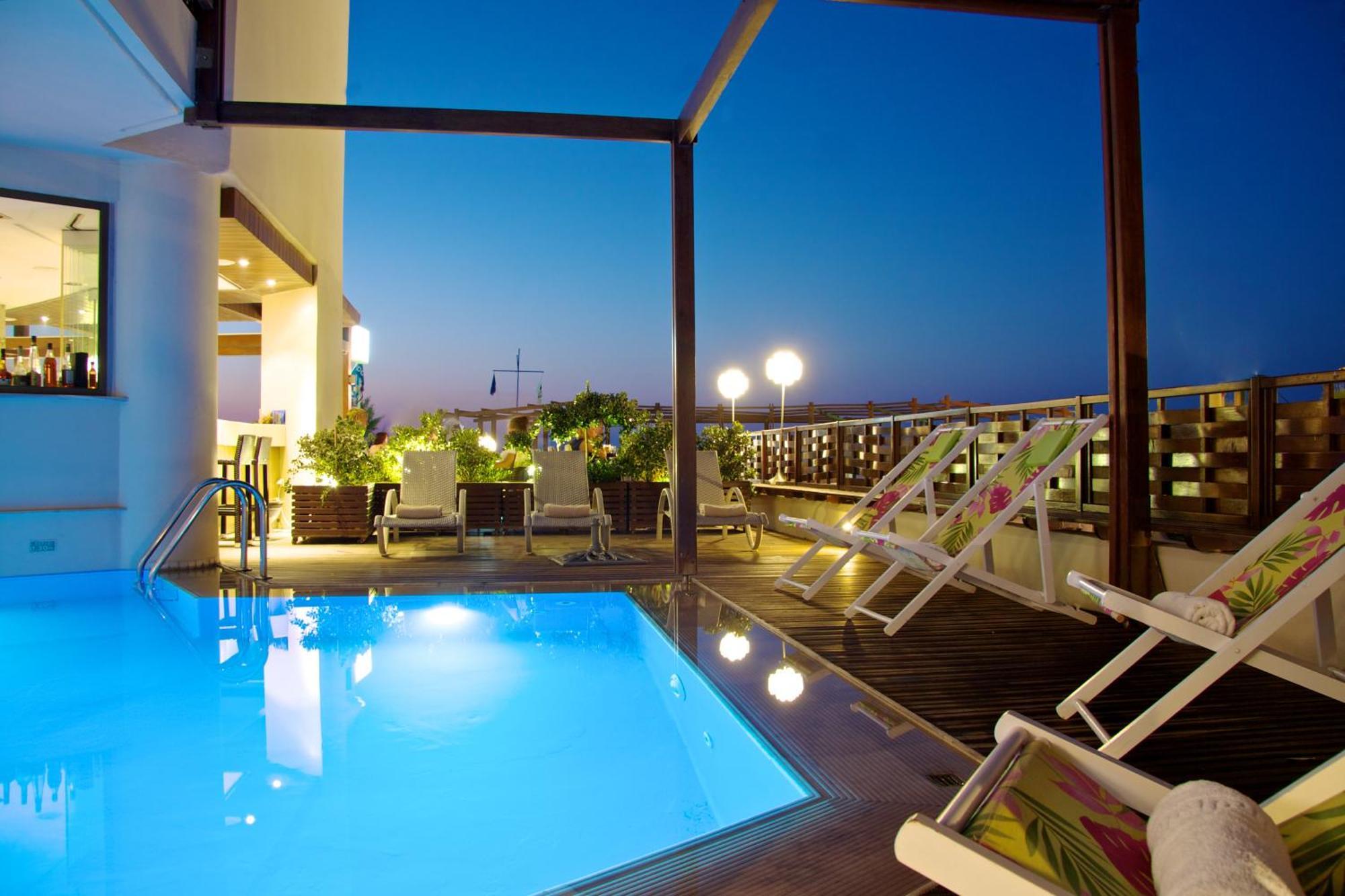 Steris Elegant Beach Hotel & Apartments レティムノ エクステリア 写真